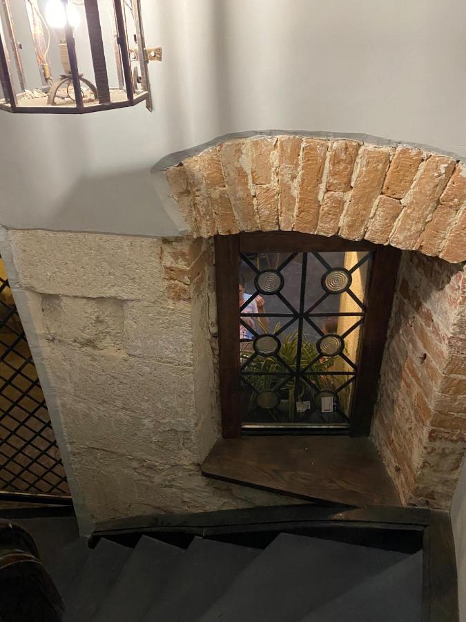 Квартира На Вулиці Лесі Українки 19 Lviv Kültér fotó